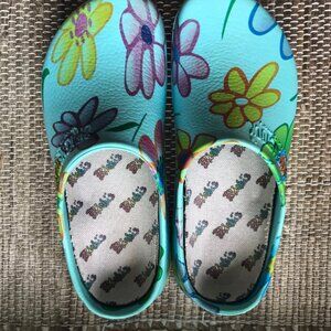 COPY - Birkenstock Blue Floral Rubber Garden Clogs Flowers Size  39.5 8.5